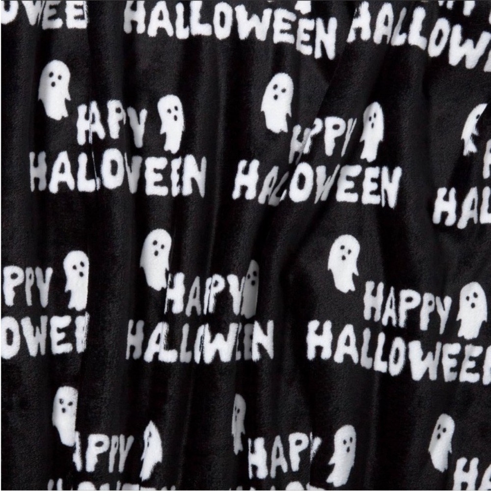 Hyde & Eek! Halloween Ghost Happy Halloween Plush Throw Blanket 2023 🎃 - Picture 4 of 4